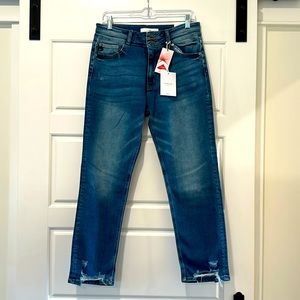 KanCan New With Tags Straight Fit Jeans, Size 13/30